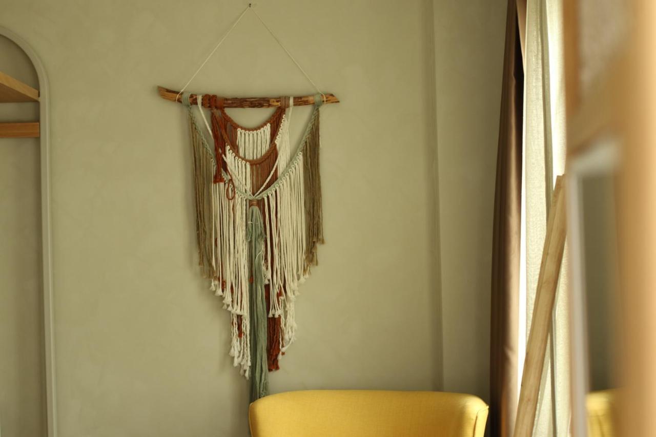 Monk Hotel Алакати Екстериор снимка