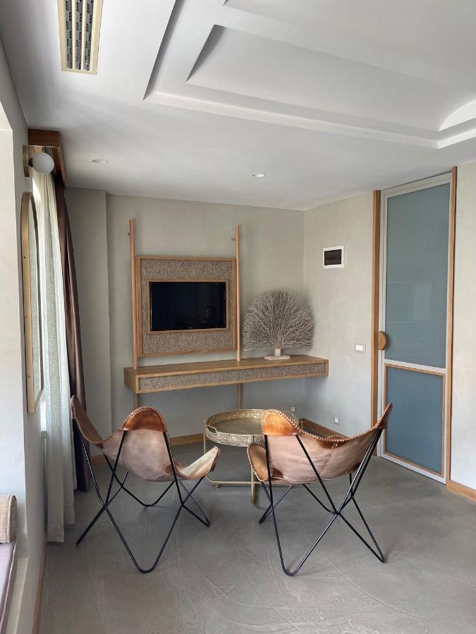 Monk Hotel Алакати Екстериор снимка
